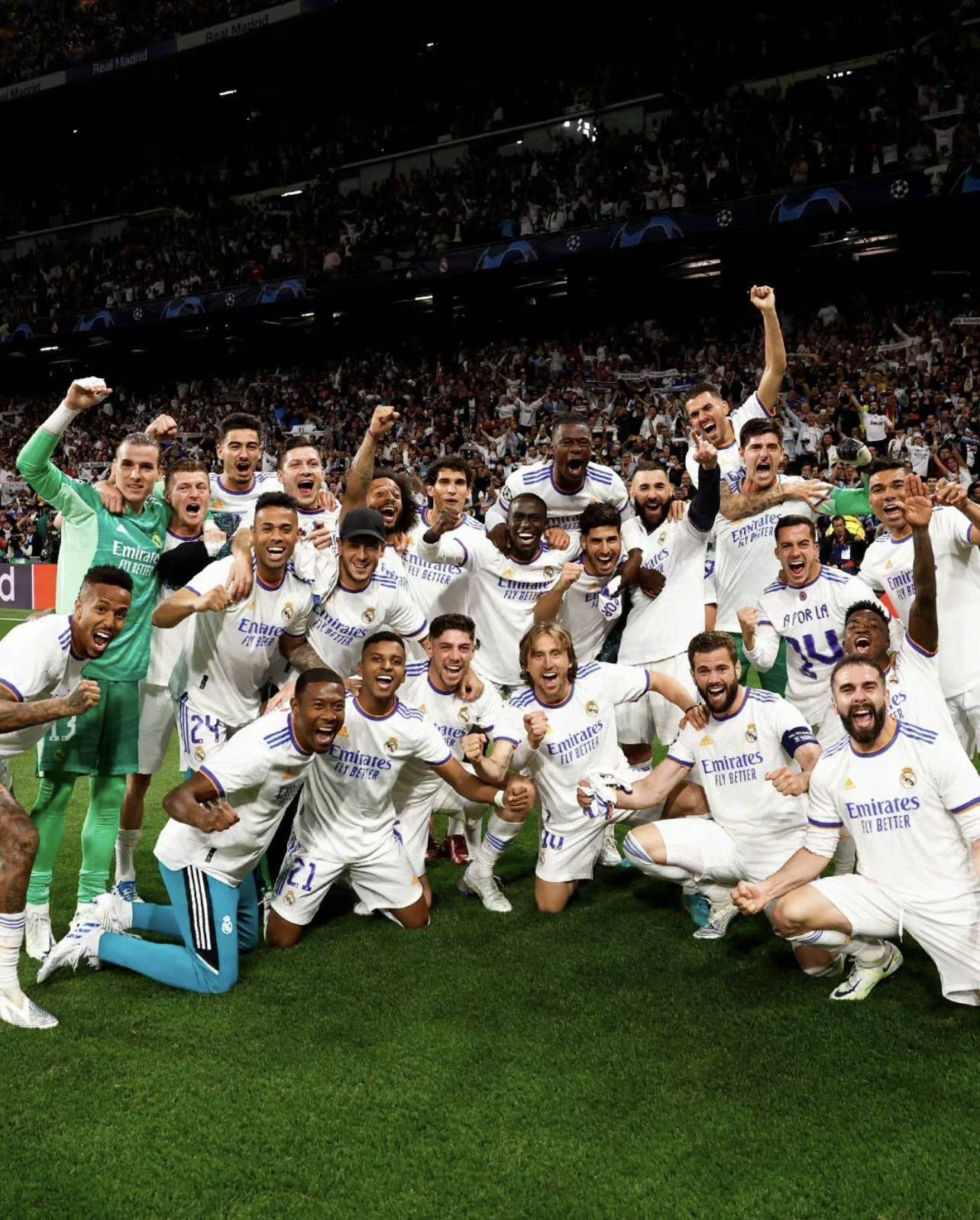 皇家马德里继续高居巅峰，捧起欧冠冠军奖杯，一战燃名的简单介绍