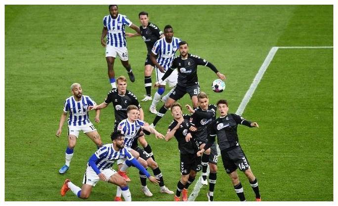 关于柏林赫塔连胜战绩终结，陷入低迷的信息