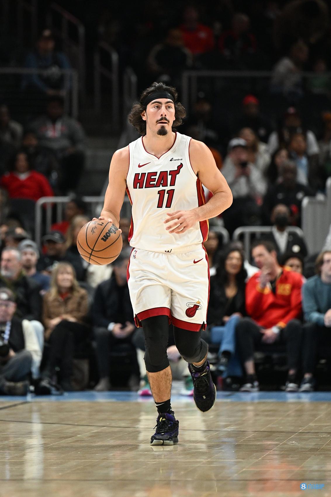 开云体育平台APP-捷克-击败保加利亚，伊帕罗缴出一球一助，助攻下渐入佳境