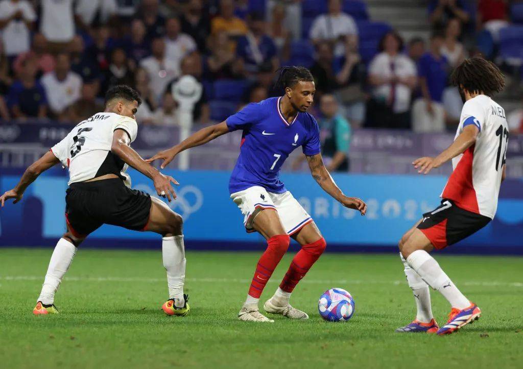 法国队大胜瑞典，成功晋级欧洲联赛的简单介绍