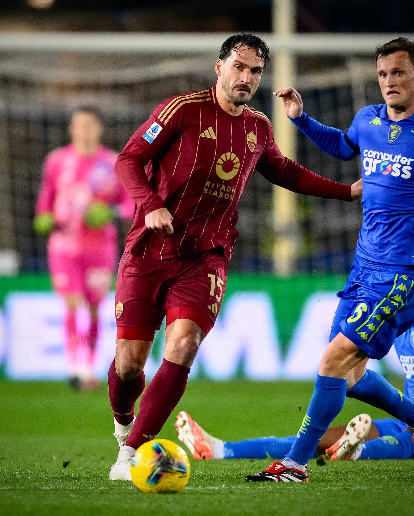 开云体育登录-罗马队长领衔，带领球队取得胜利的简单介绍