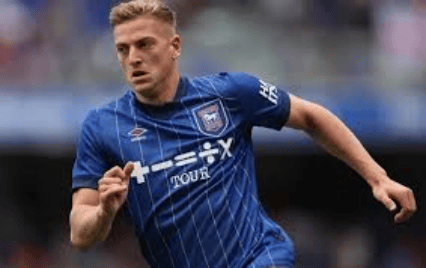 星光璀璨球队斩获三分，豪取胜利