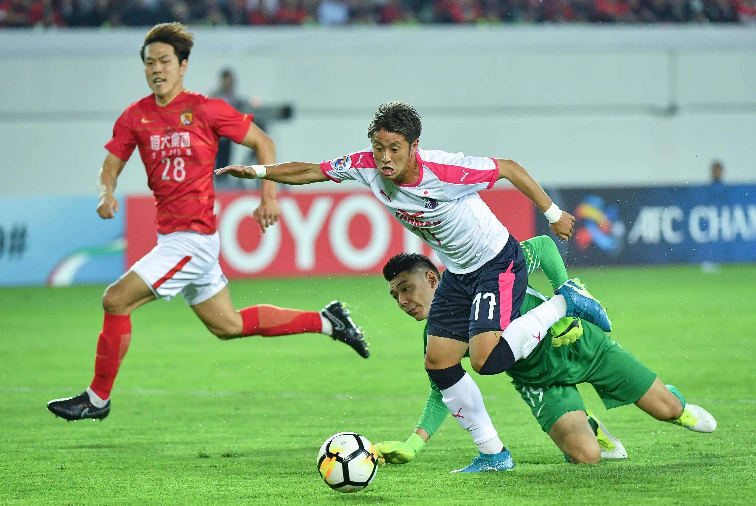 阿联酋球队实力不俗，豪取客场三分