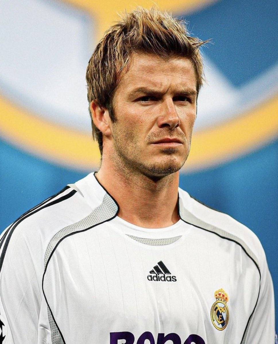 -关于英格兰足球传奇球员回顾职业生涯，感慨万千的信息