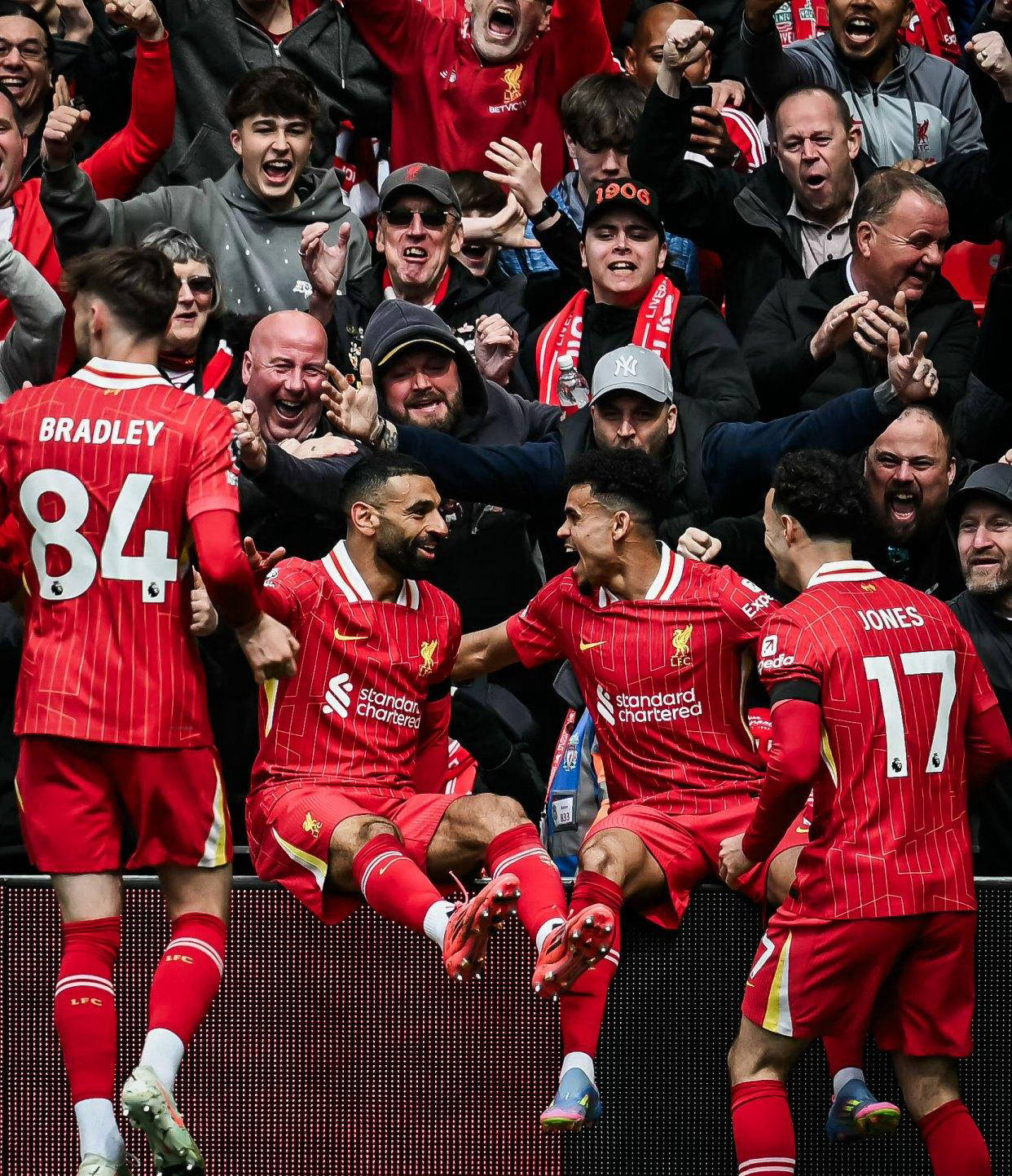 开云体育登录-包含曼联客场一役被逼平，积分排名受损的词条