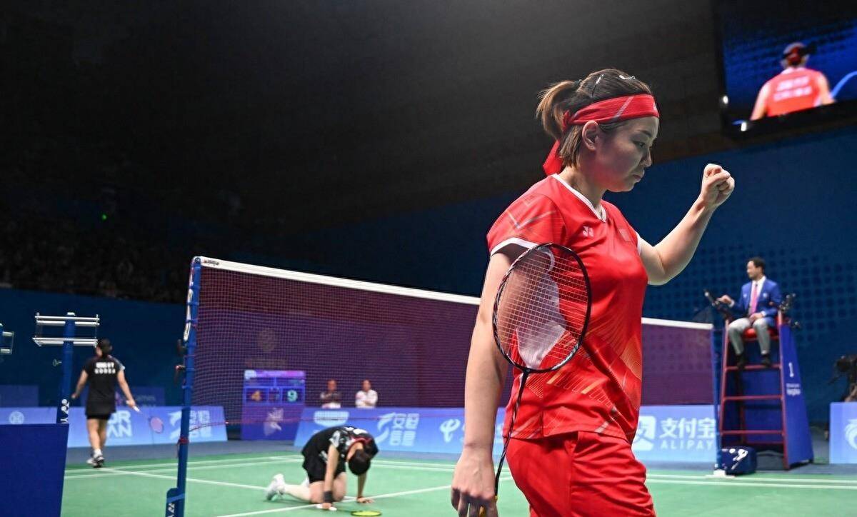 非洲跳水选手夺得女子比赛铜牌，突破自我的简单介绍