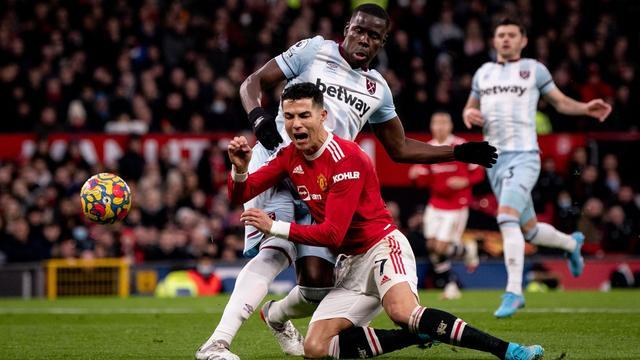 -关于湖人在英超中不敌C罗，争议判罚的信息