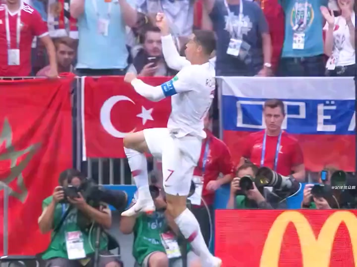 利物浦力克阿根廷，C罗补时绝平德甲的简单介绍