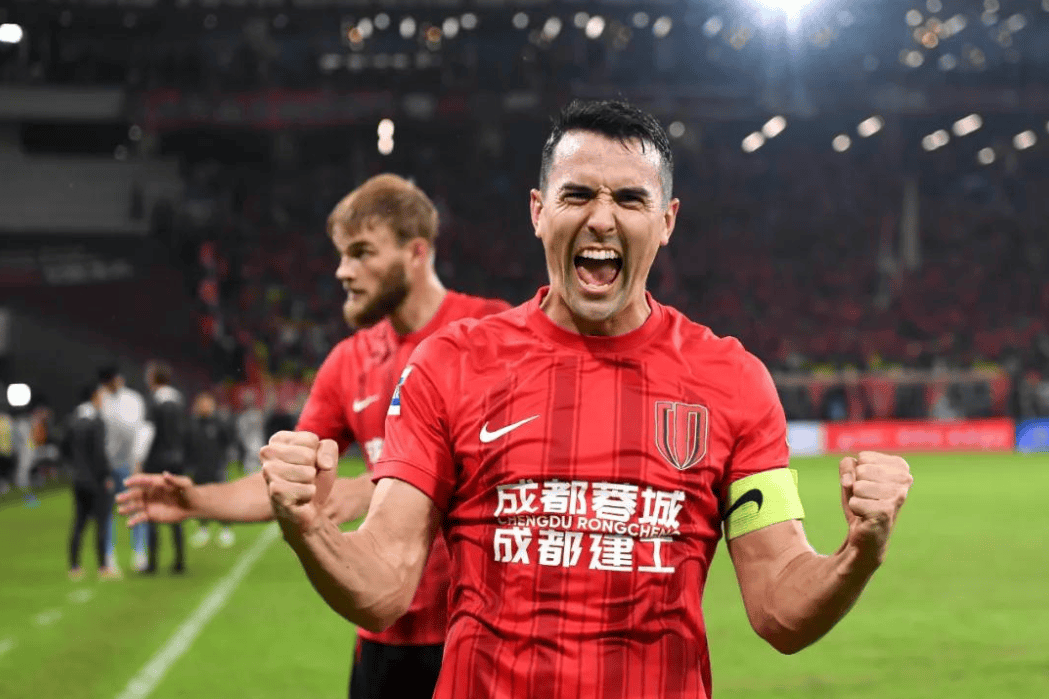 包含河南队上赛季成绩回顾，助阵内外援补强的词条