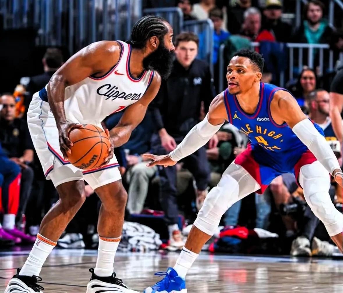 开云体育下载-传球精准，球队进攻节奏明显提升