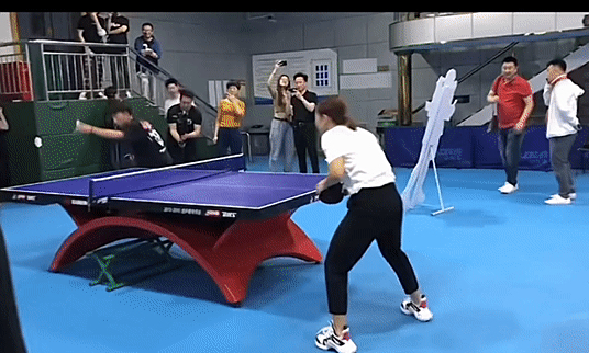 关于赛场瞬间引爆热情，劲爆比赛秀技惊人的信息