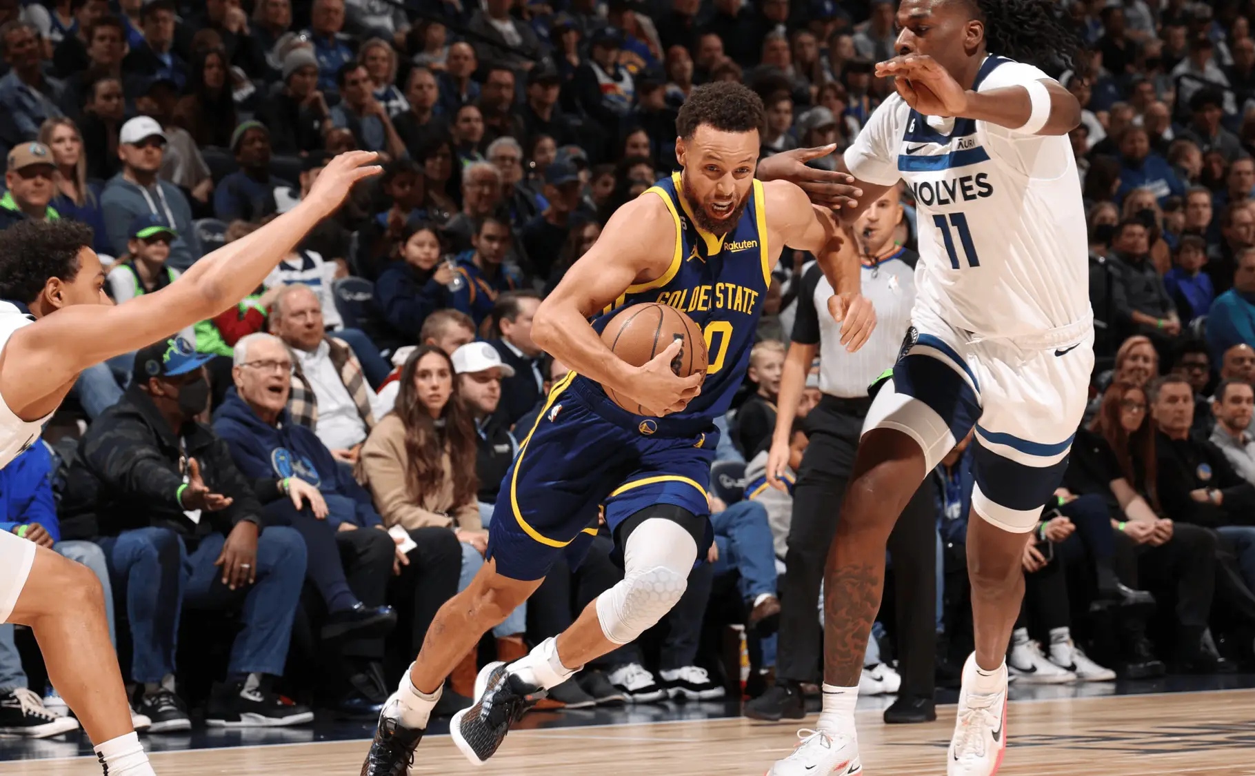 关于暴力克压制对手，掌控比赛节奏的信息