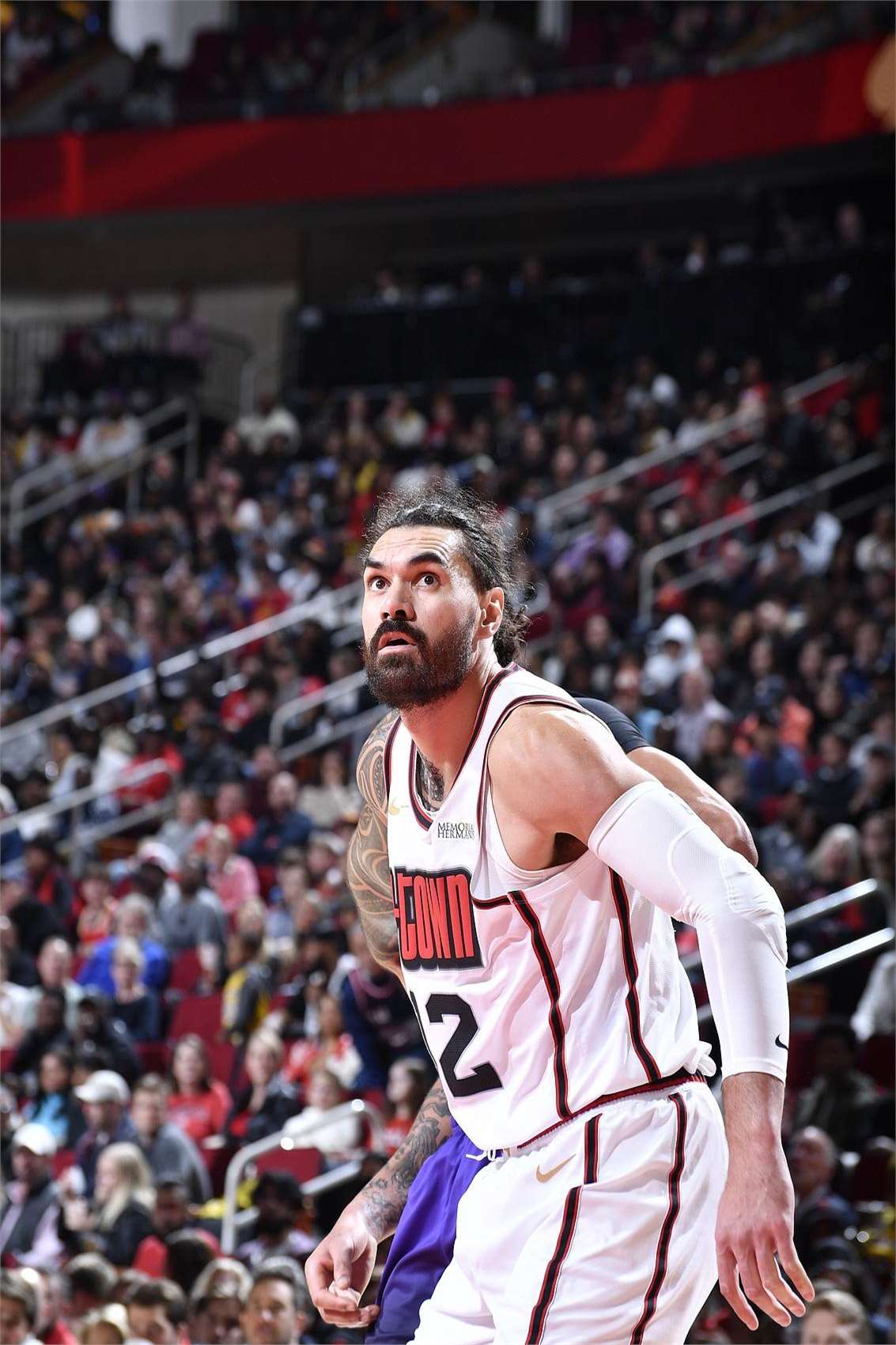 火箭击败老鹰,赛后表现超乎想象 火箭击败老鹰,赛后表现超乎想象