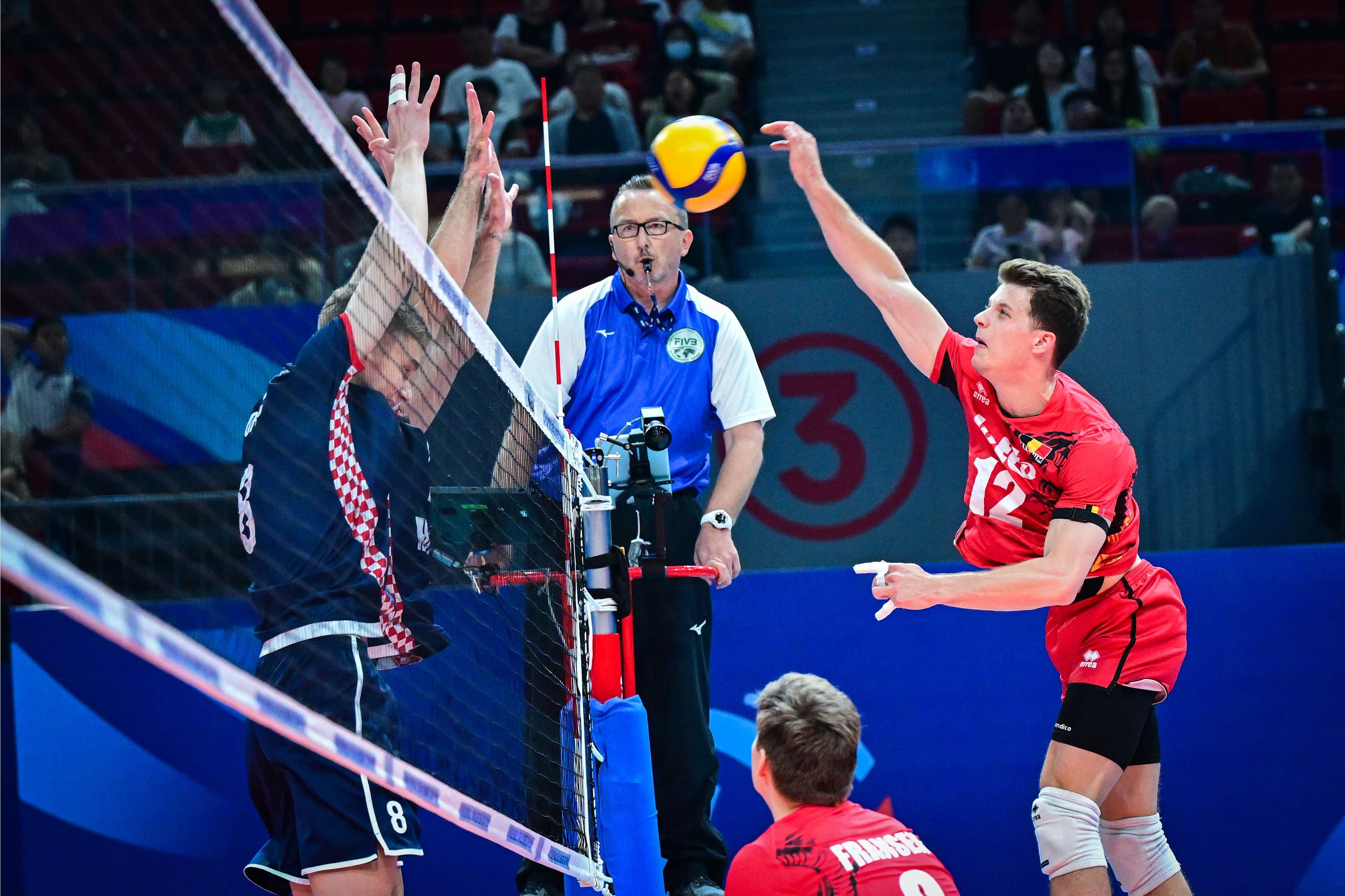 比利时队长在联赛中表现出色