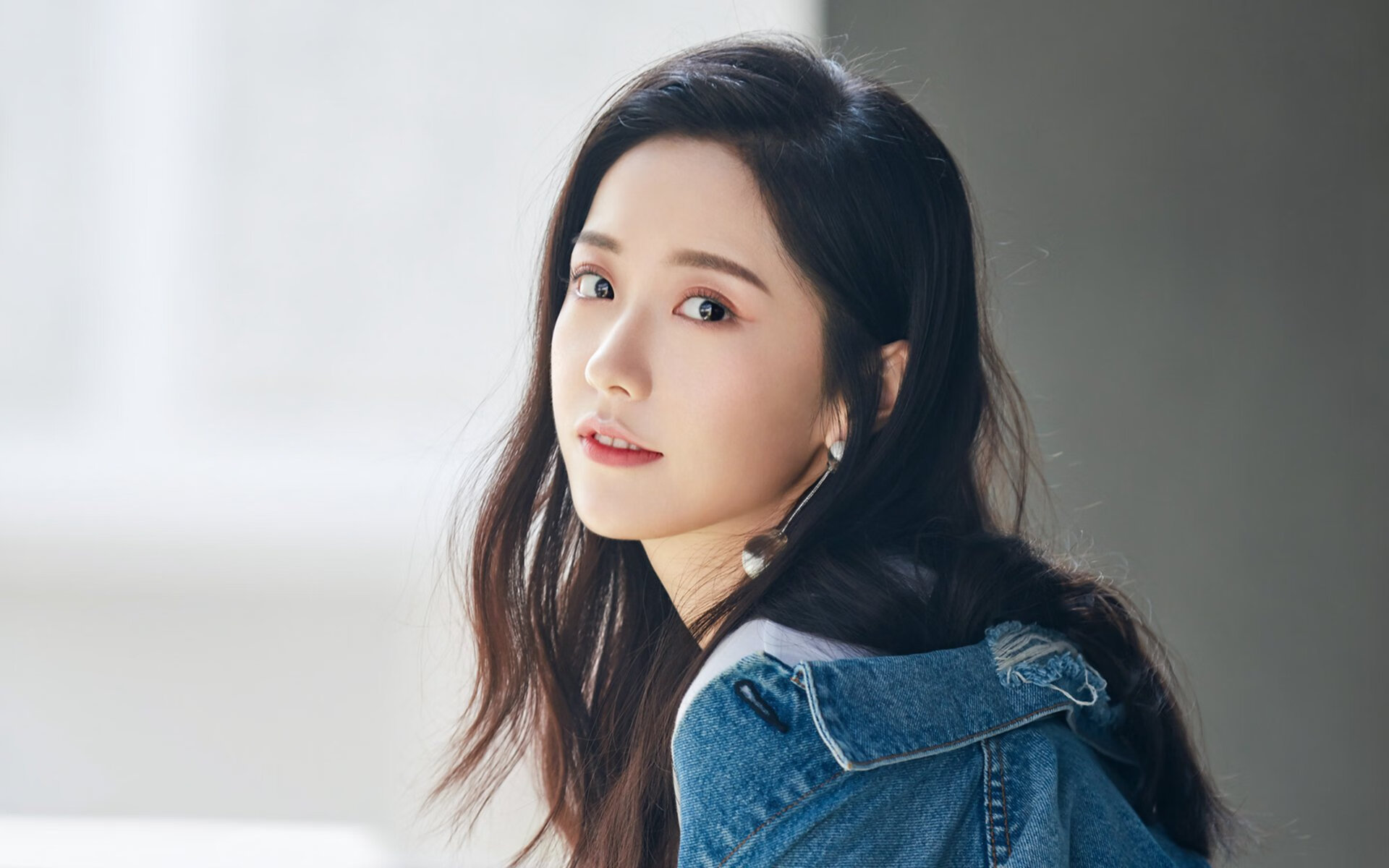 逆流而上者，当一波流与接管时刻定义季后赛的残酷美学