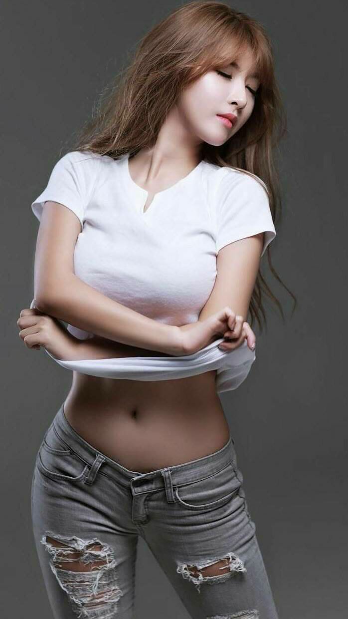 NBA季后赛之夜,阿圭罗关键节点连续得分铸就传奇