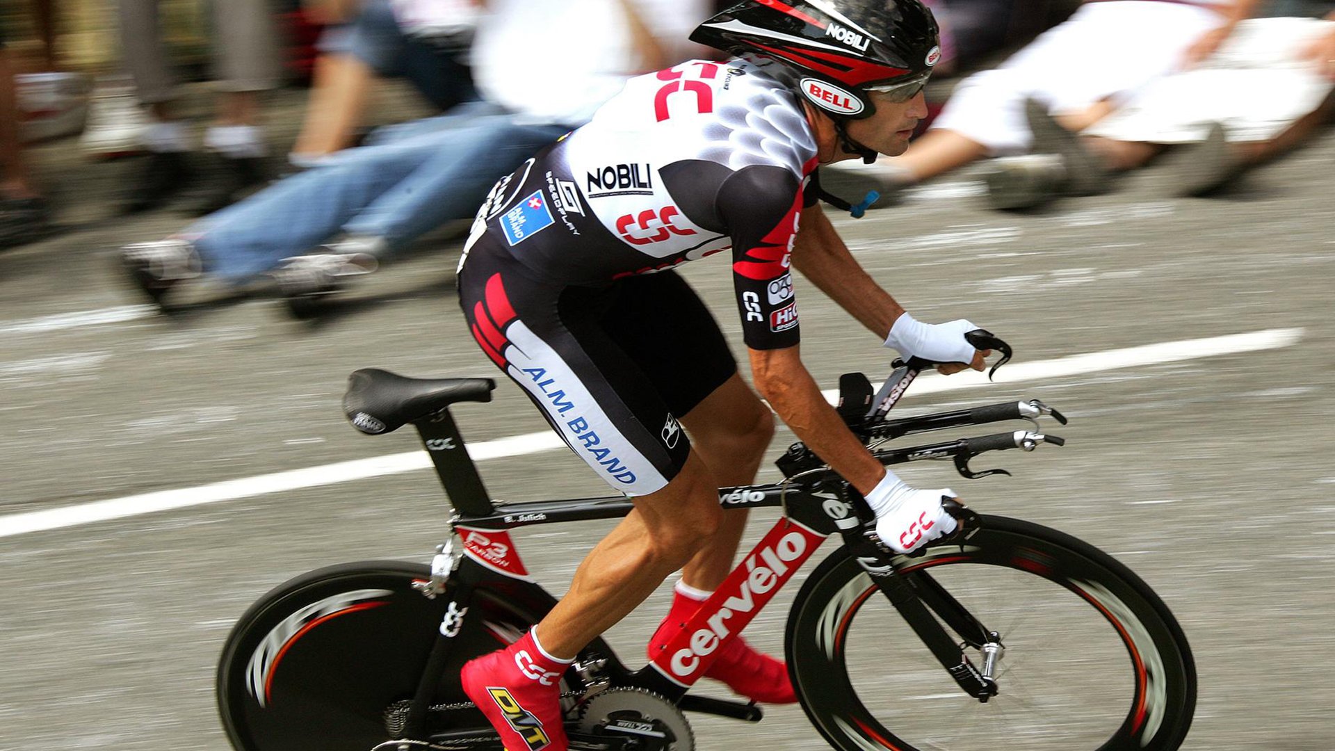 戈贝尔刷新纪录，步行者碾压灰熊，防守巨塔与团队风暴的夜晚